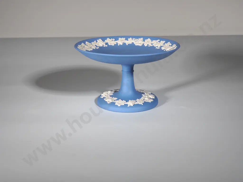 Small Wedgwood Compote Image 1++