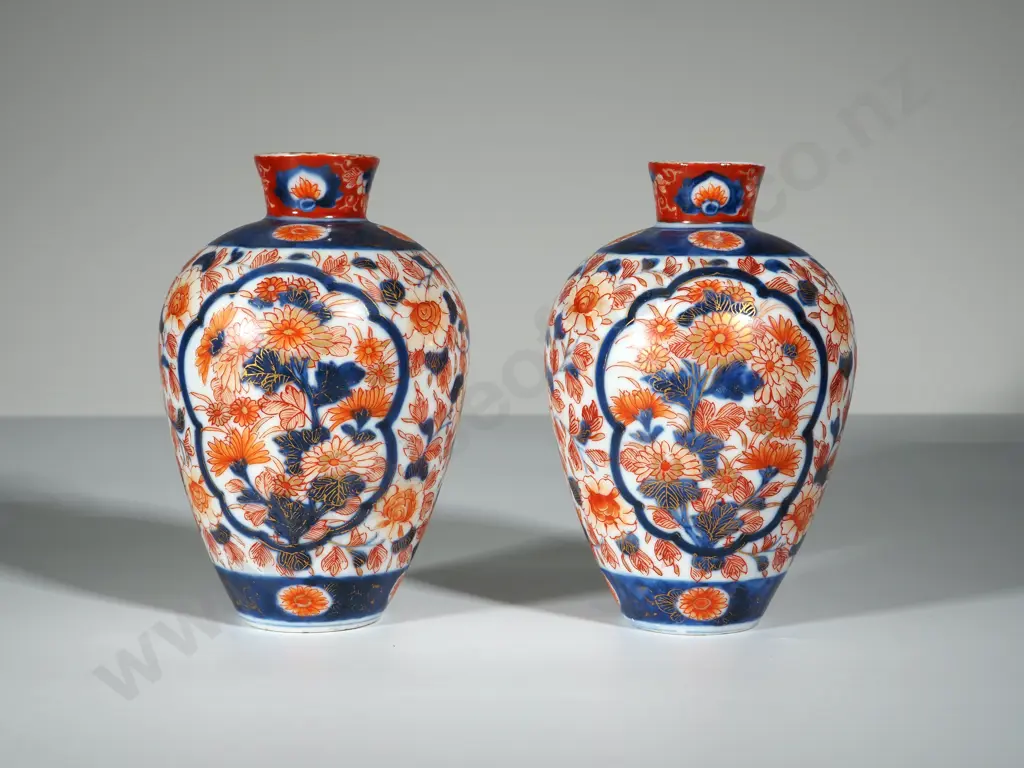 Pair of Highly Decorative Imari Vases Image 1++