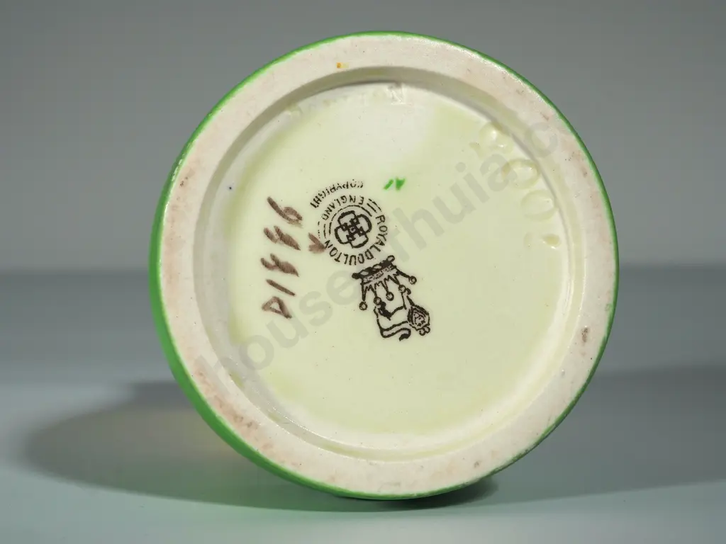 Royal Doulton Vase: Dutch A Harlem Series Image 1++