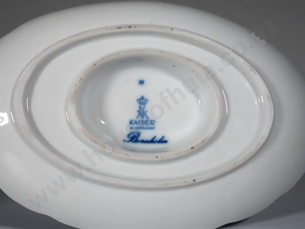 Kaiser Blue & White Gravy Boat Image 1++