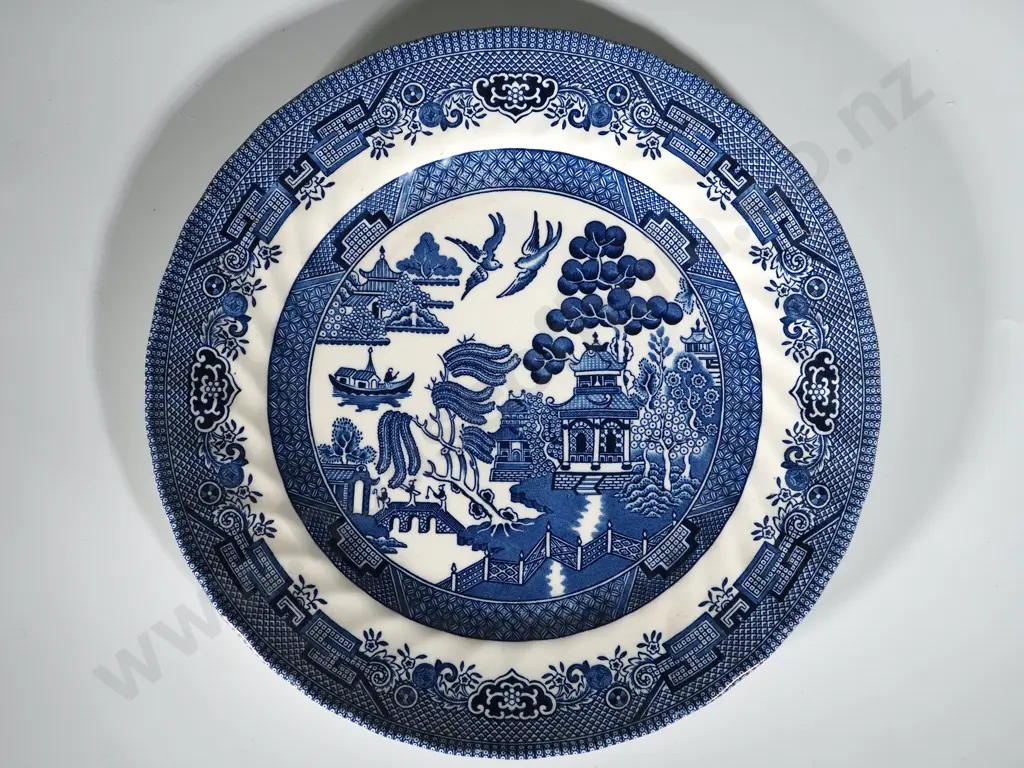 Lot of Six English Willow Pattern Plates Image 1++