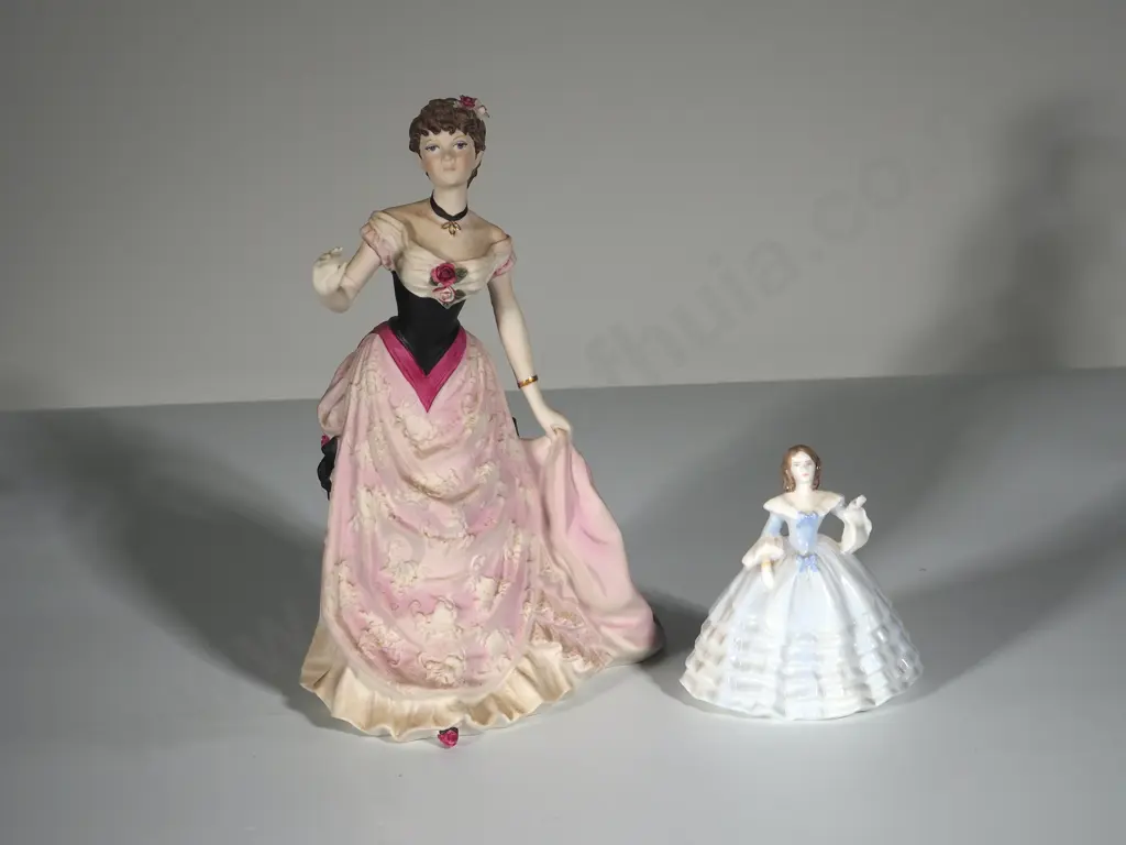 Pair of Coalport Figurines Image 1++