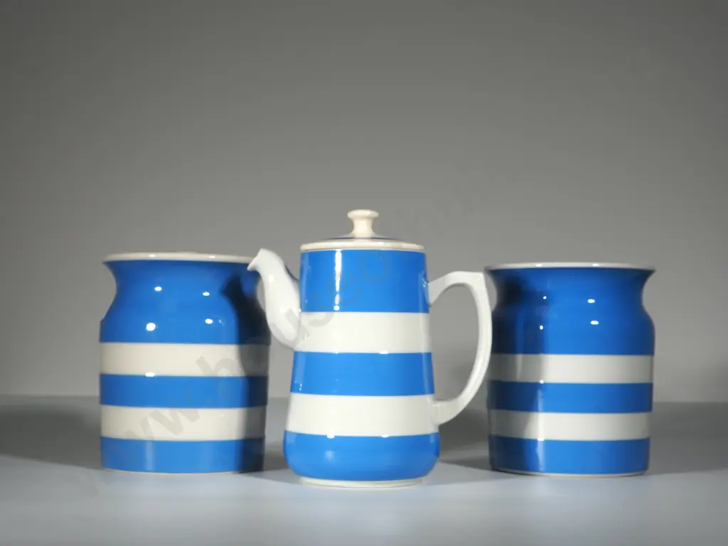 Three Pieces of Cornish Ware Image 1++