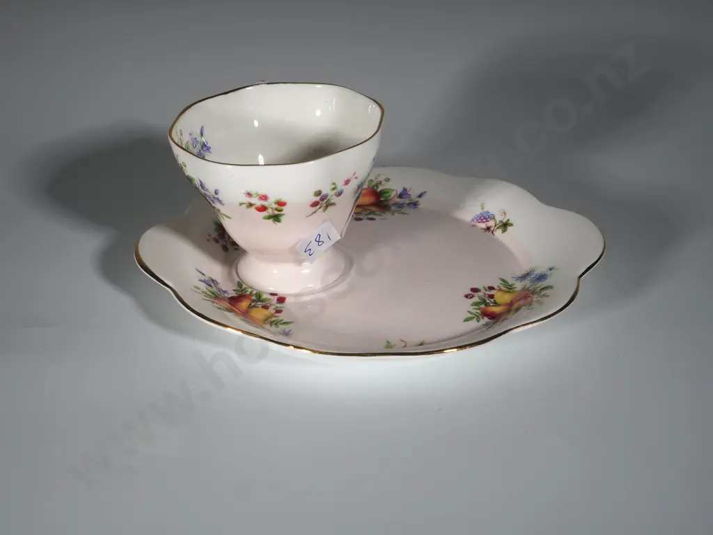 A Foley Cup, Tennis Set: Plate & Saucer Image 1++