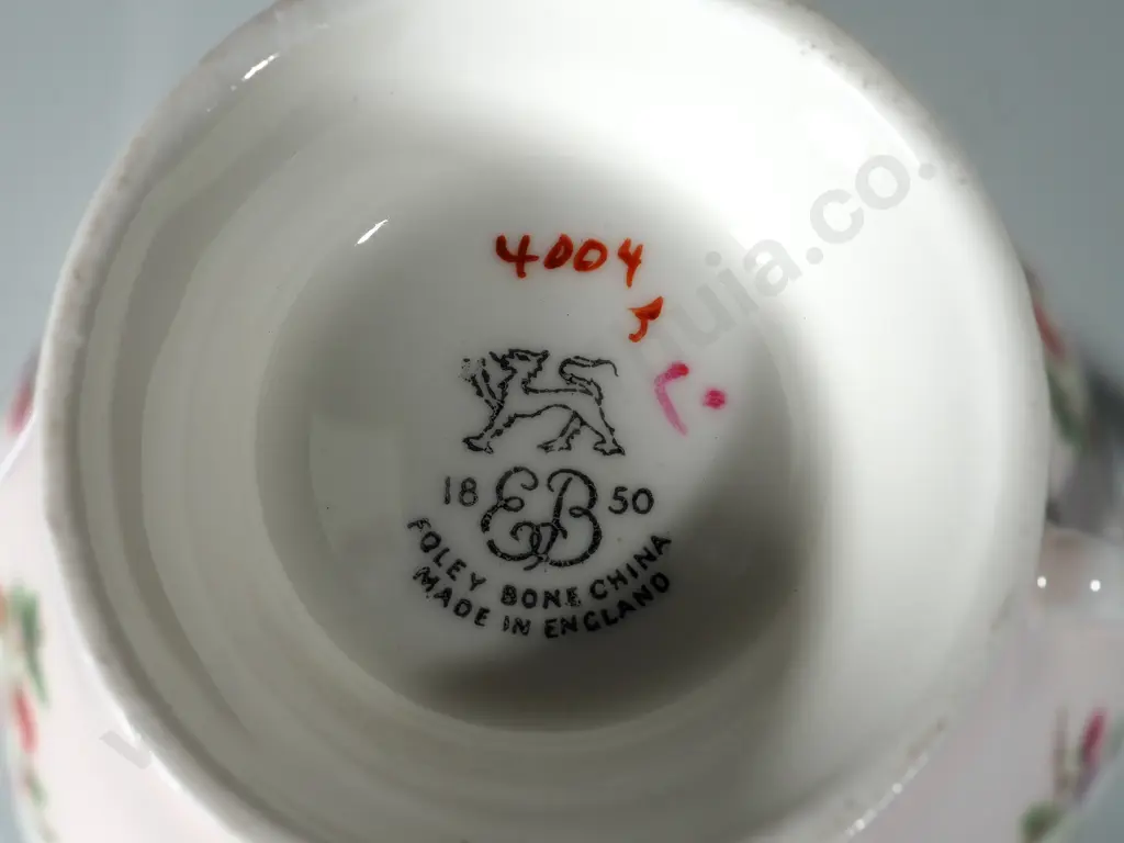 A Foley Cup, Tennis Set: Plate & Saucer Image 1++