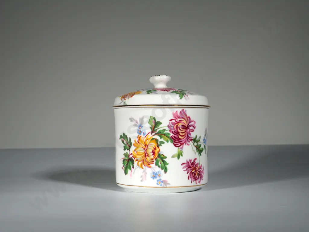 A Hammersley Lidded Canister Image 1++