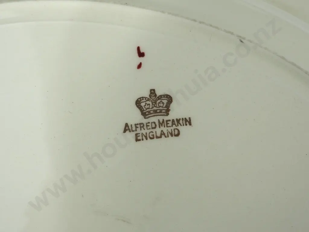 Lot of Four Pieces of Vintage Alfred Meakhin Serving  Ware Image 1++