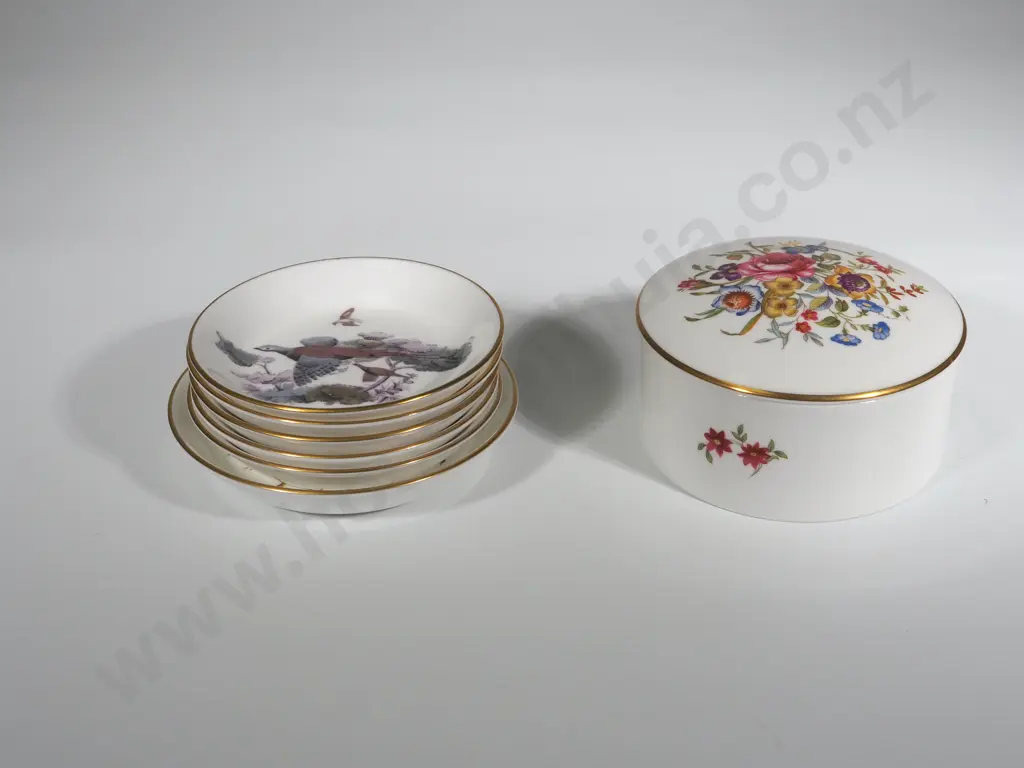 Lot of Royal Worcester Bonbon Dishes & Lidded Dish Image 1++
