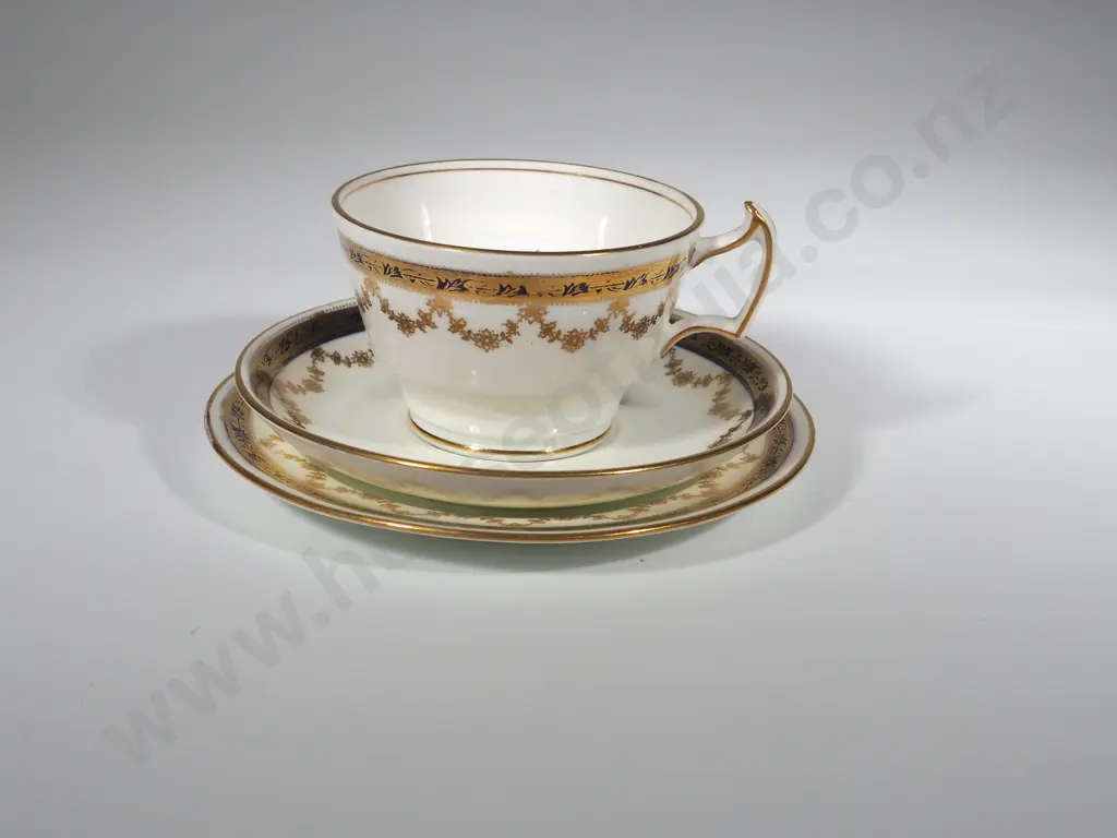 A English Hammersley Stoke-On-Trent Trio Image 1++