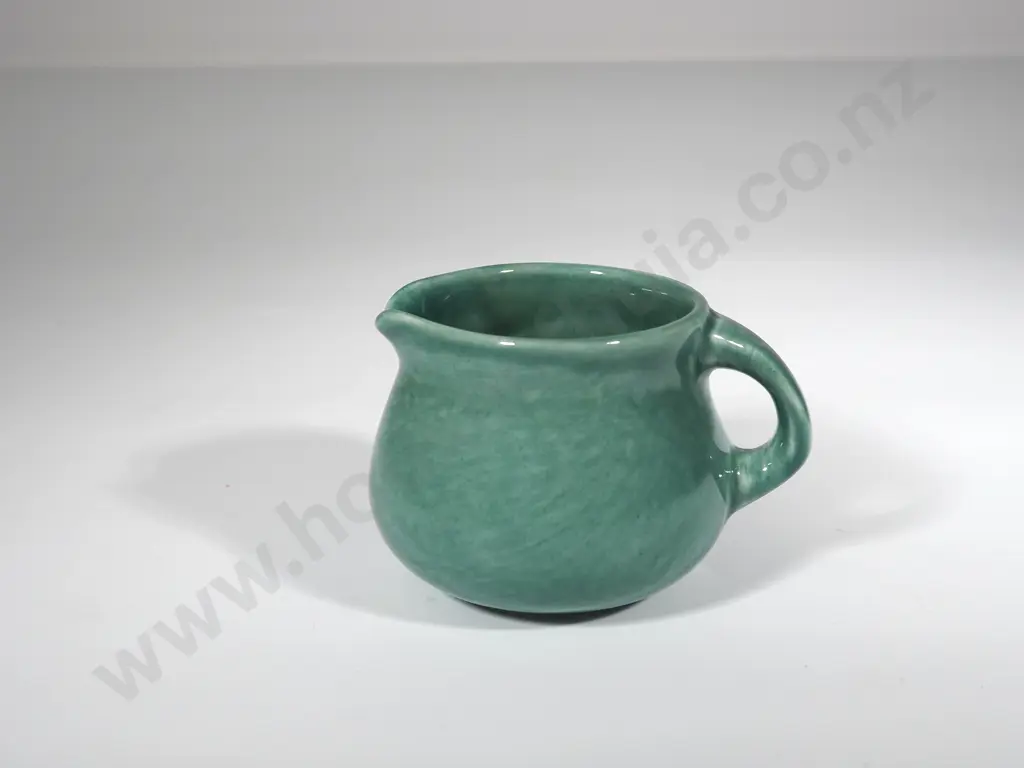 New Zealand M Aspinhall Pottery Decorative Green Jug Image 1++