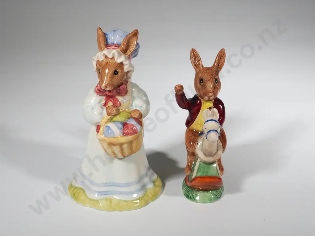 Two Bunnykins Royal Doulton Figurines Image 1++