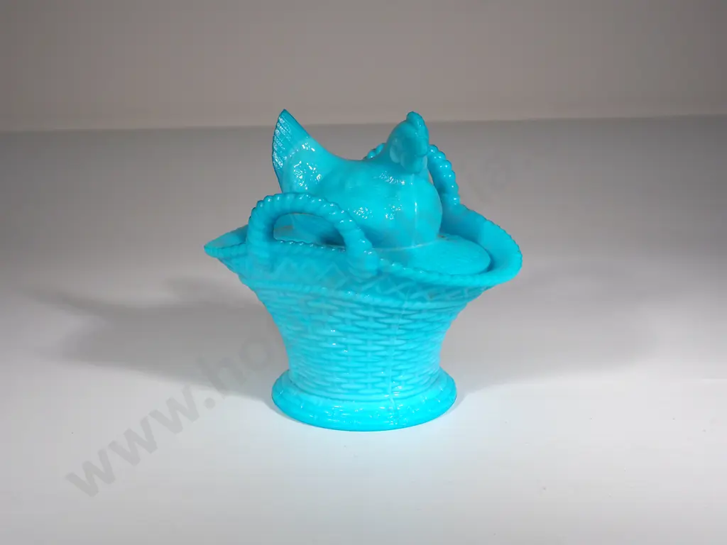Turquoise Milk Glass Hen w Excellent Decoration Basket Vase Image 1++