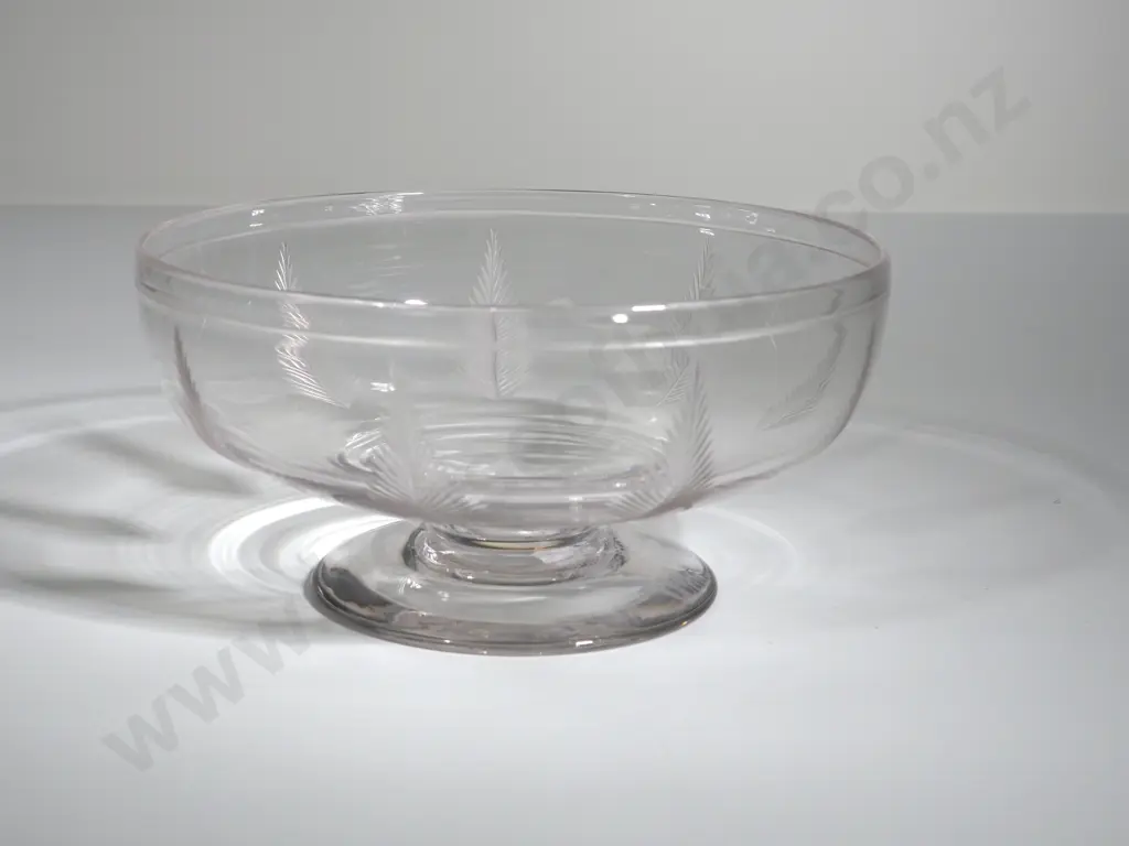 Art Deco Footed Crystal Bowl w Fern Motifs Image 1++