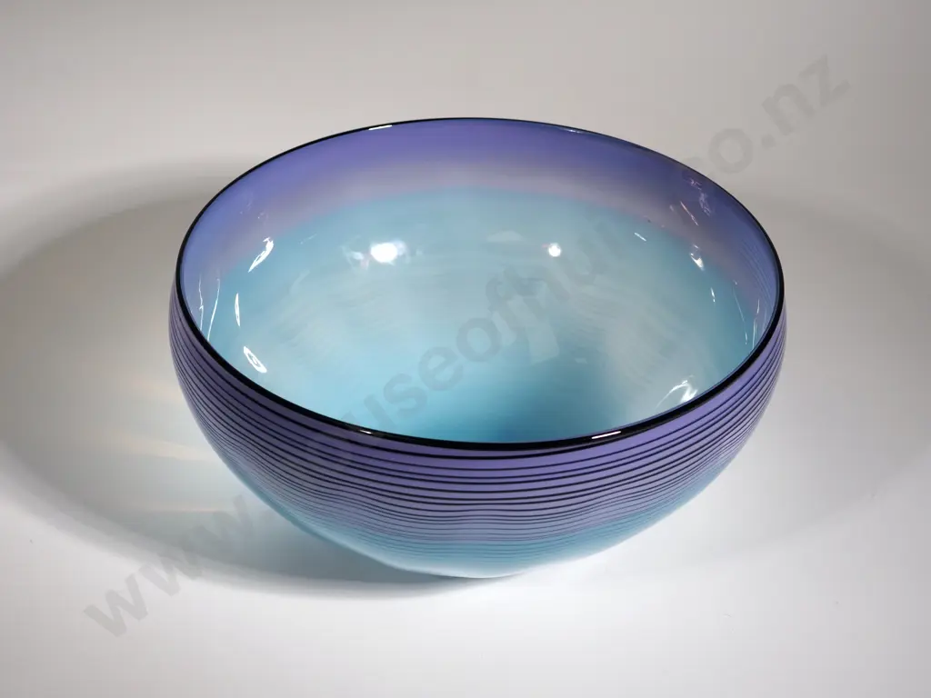 large hand made art glass bowl  Image 1++