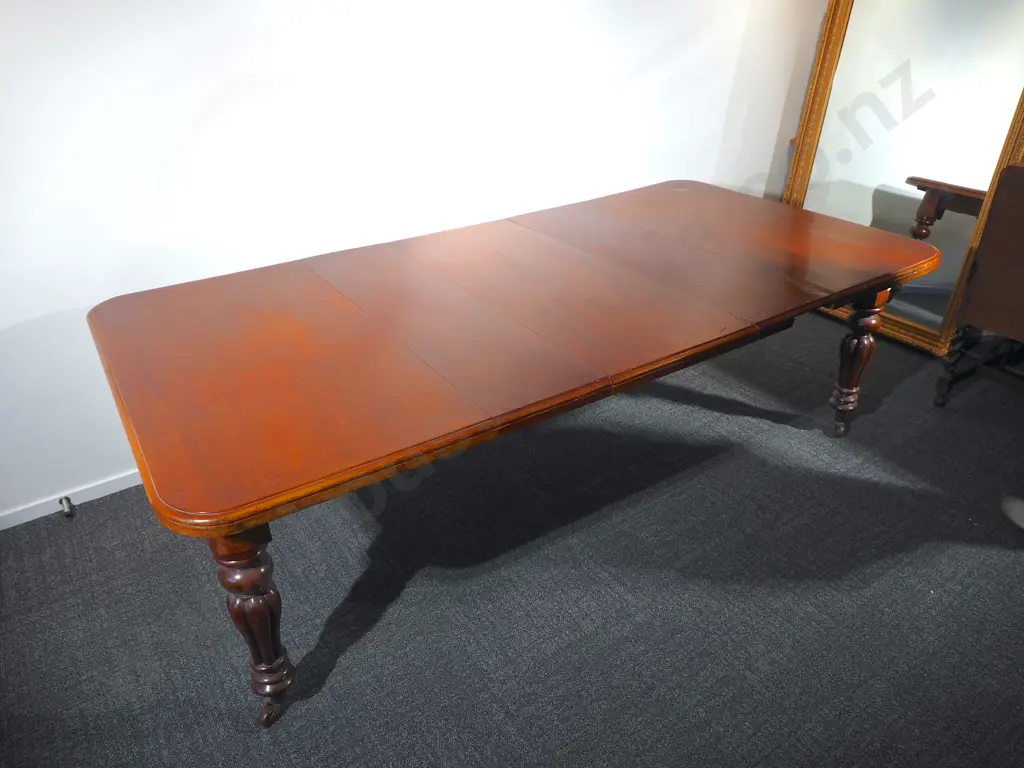 Large Extendable Mahogany Dining Table w Three Inserts & Castors Image 1++