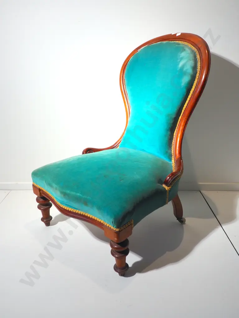 Antique Grandmother Chair in Vintage Turquoise Velvet Image 1++