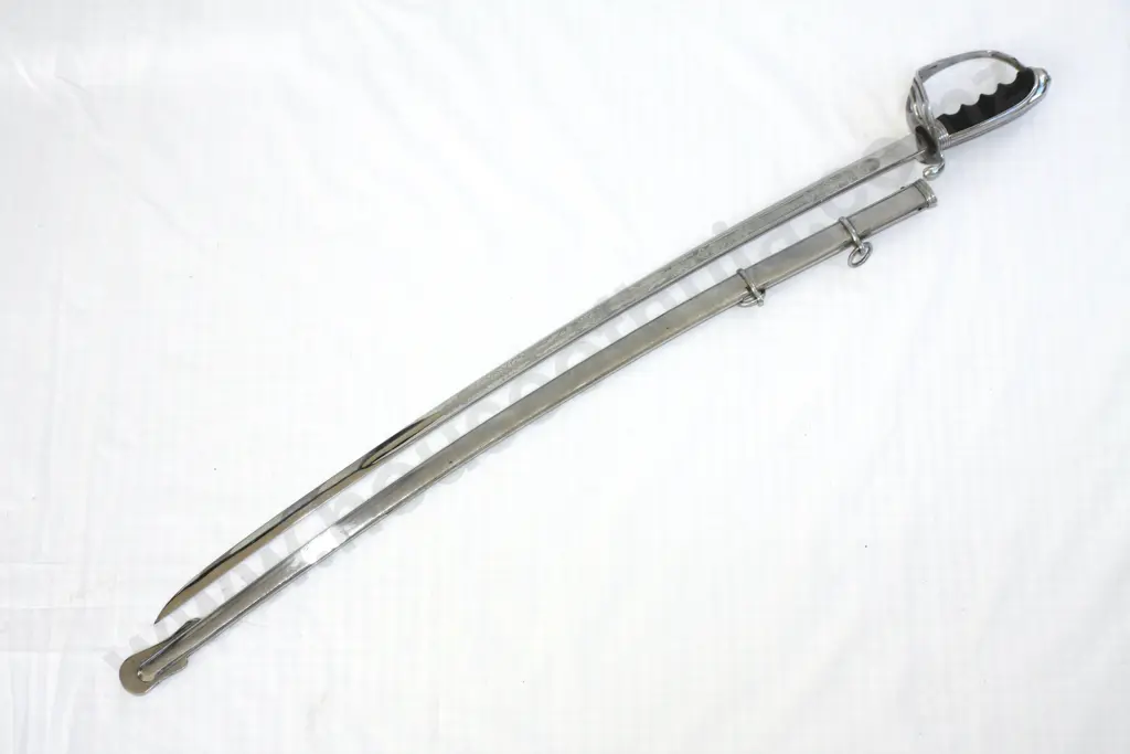 Model 1902 US presentation sword and scabbard by the Lilly Ames company Image 1++