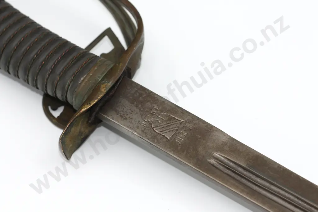 Fine Replica of the German M1898, Prussian Infantry officer’s sword and scabbard Image 1++