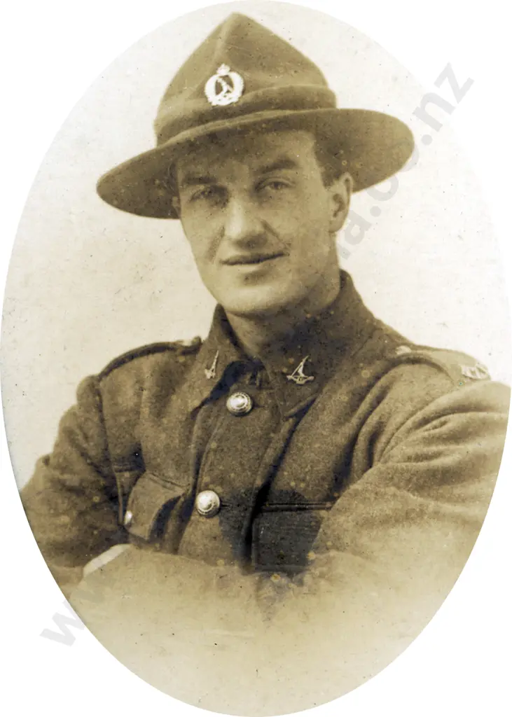 NZEF Pair to 22289 J Scully Image 1++