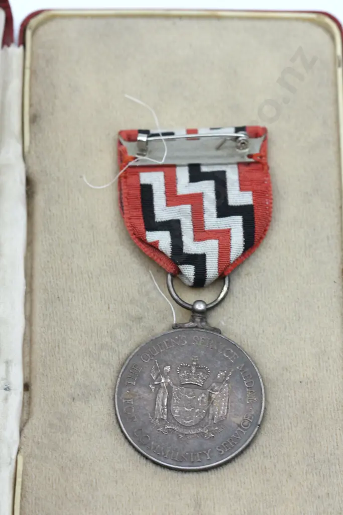 QSM & WW2 Medal Group W Straw  Image 1++