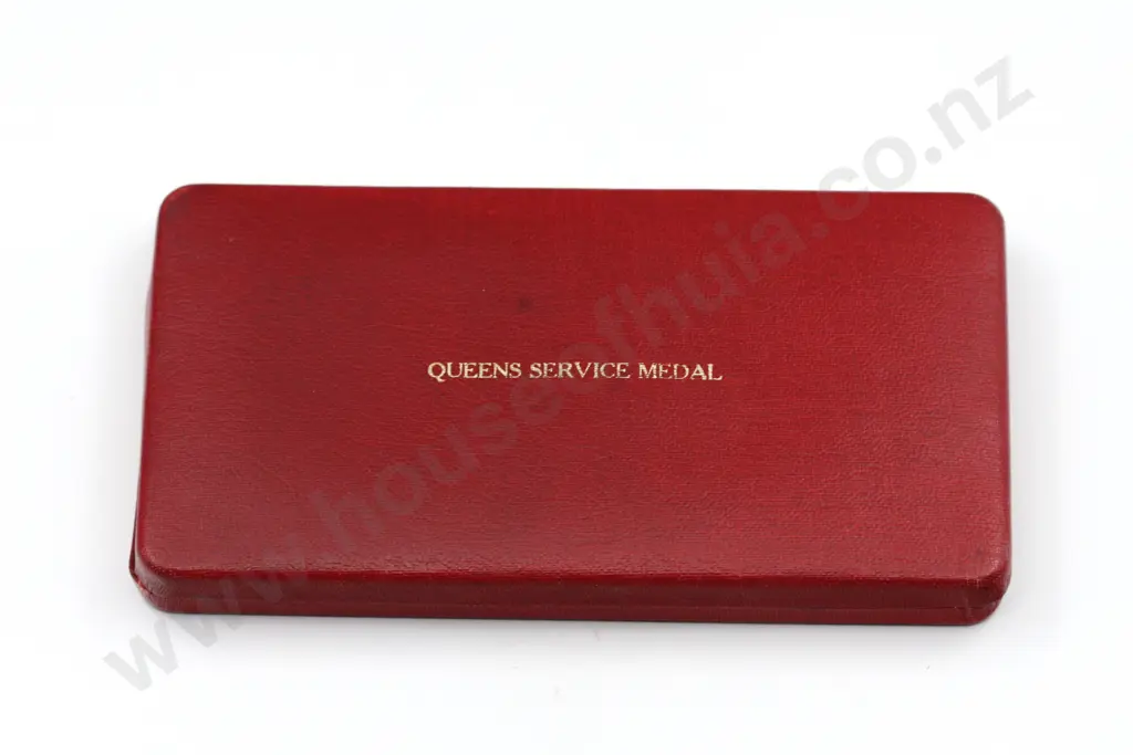 QSM & WW2 Medal Group W Straw  Image 1++