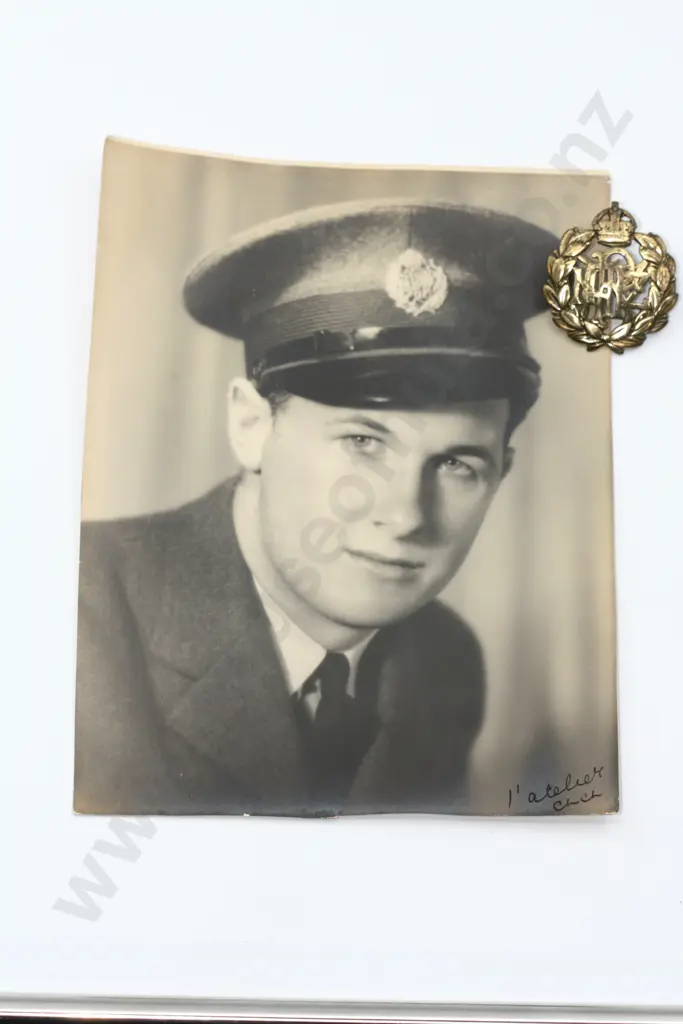 W Bayly WW2 Airforce Group & Photos  Image 1++