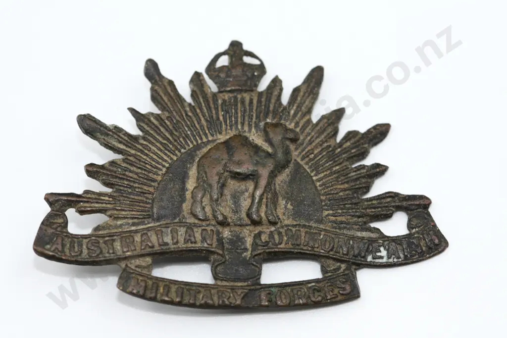 WW1 Australian Sand Cast Camel Corp Badge  Image 1++