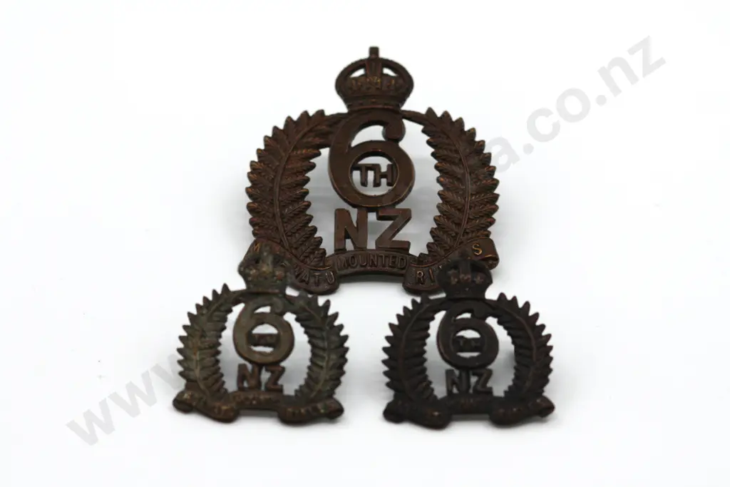 WW1 NZ 6th Manawatu Mounted Rifles Cap & Collar Badges (3) Image 1++