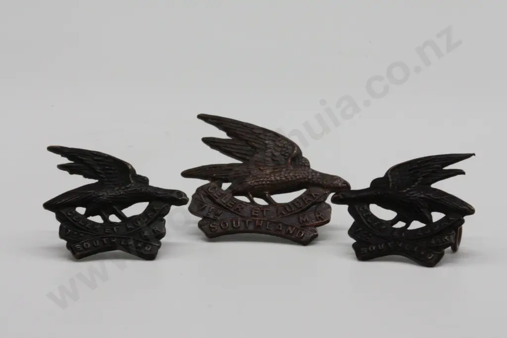 WW1 NZ 7th Southland Mounted Rifles Cap & Collar Badges (3) Image 1++