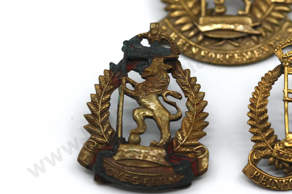 WW1 NZ Rifle Brigade Cap & Collar Badges (3) Image 1++