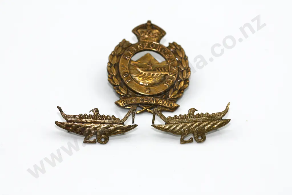 WW1 NZ 26th Reinforcements Cap & Collar Badges (3) Image 1++