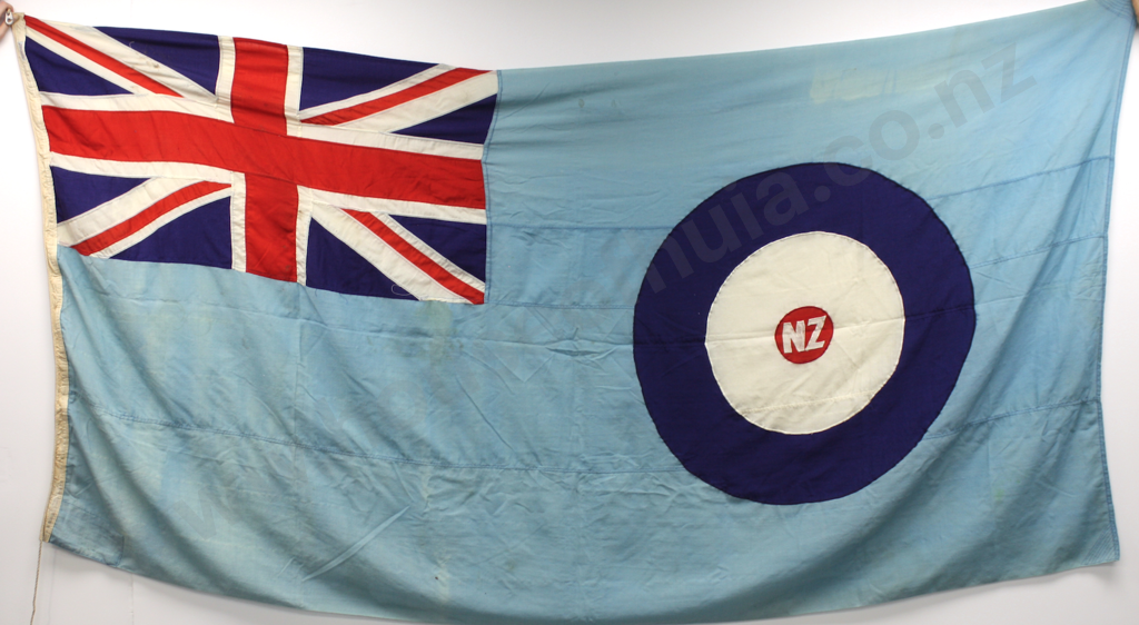 WW2 RNZAF Flag Large Image 1++