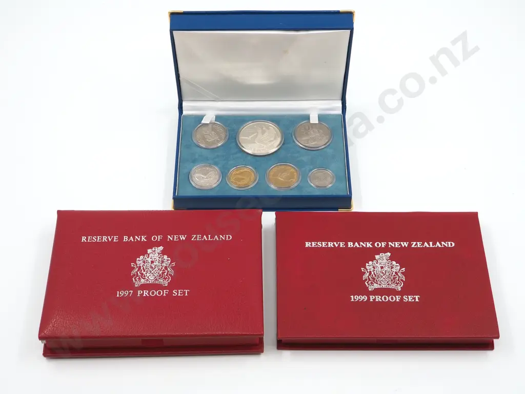 3 New Zealand Proof Sets Total CV $410 NZD Image 1++