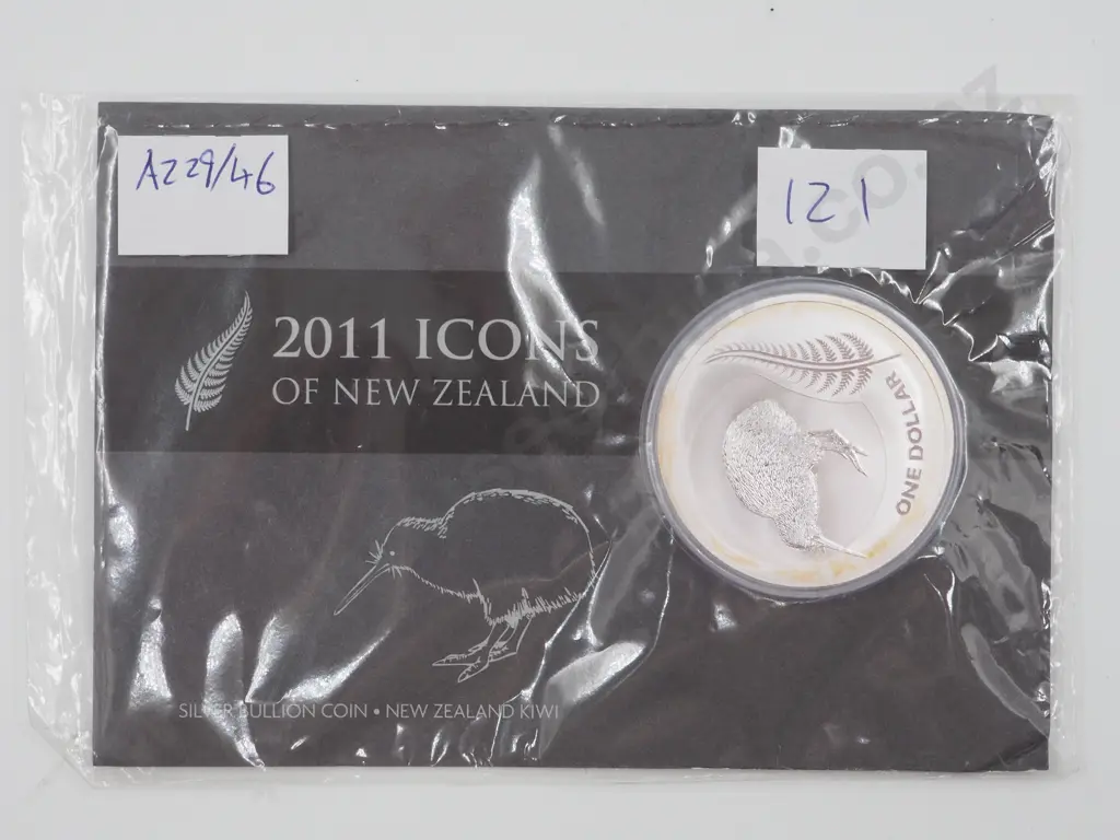 2011 Icons of New Zealand 1oz Silver Coin Image 1++