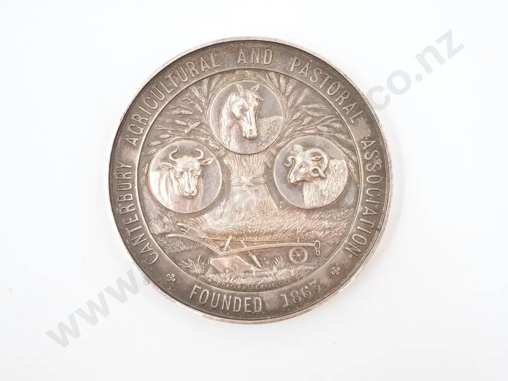 Large Sterling Silver A&P Medal by G Coates & Co Christchurch: Awarded to G L Pearson for Harrows, 1926 Image 1++