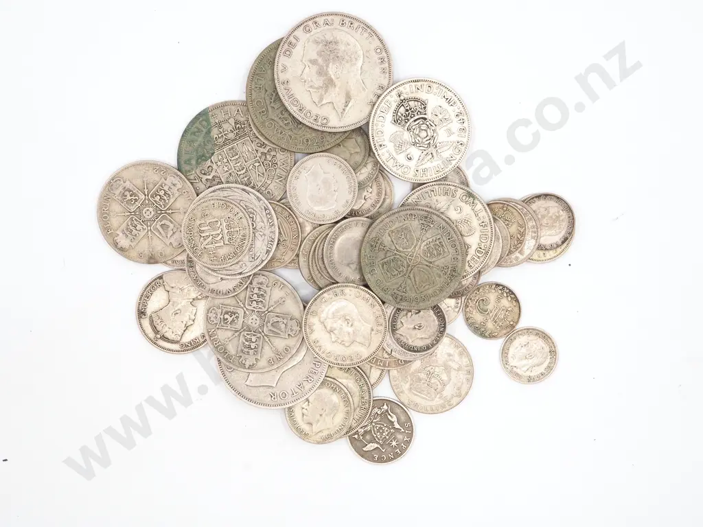 226 Grams of Assorted 50% Silver Coins Image 1++