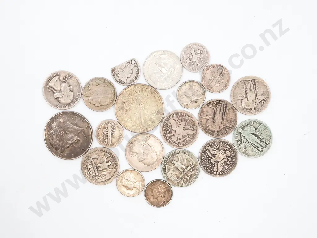107 Grams of United States of America Silver Coins Image 1++
