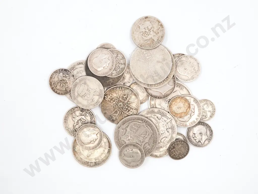 185 Grams of United Kingdom Silver Coinage Image 1++