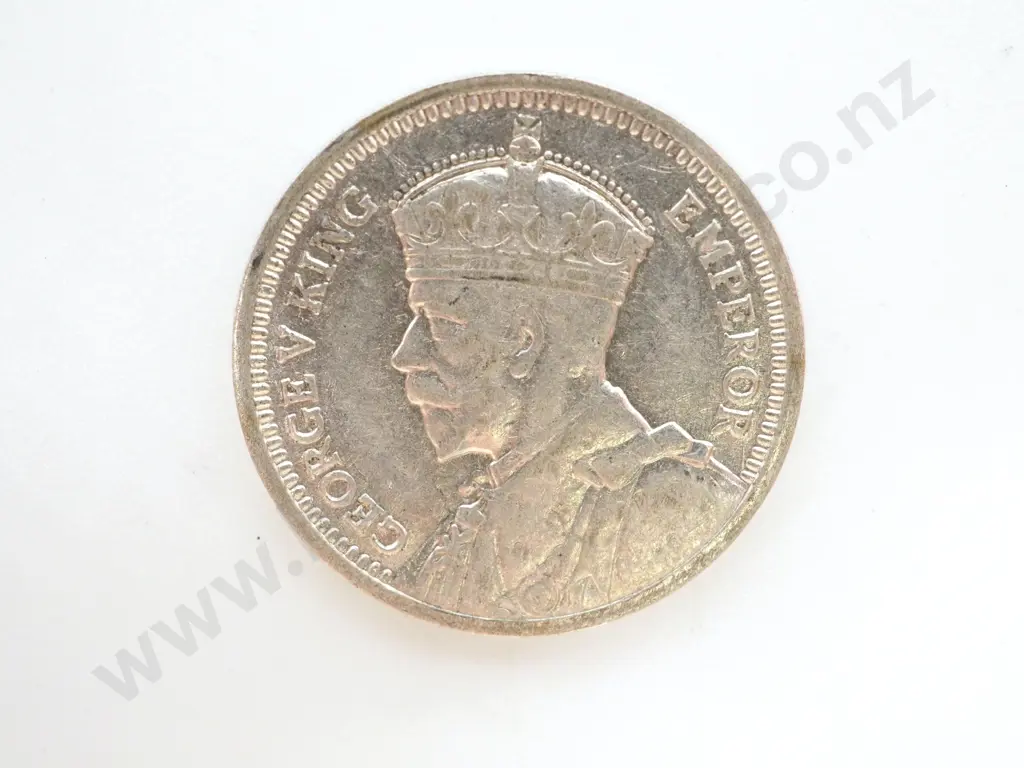 1935 New Zealand Threepence Better Grade Image 1++