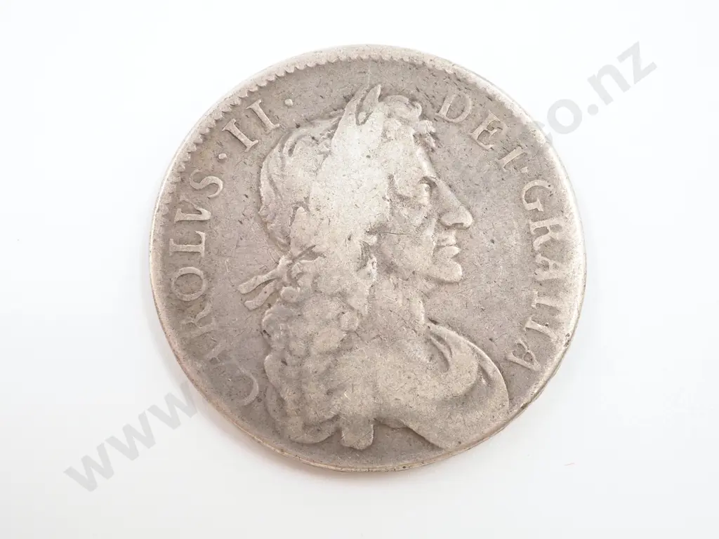 1682 United Kingdom Crown  Image 1++