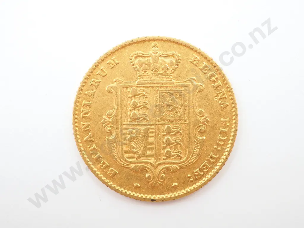 1846 United Kingdom Half Sovereign Image 1++