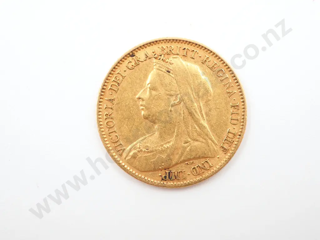 1900 United Kingdom Half Sovereign Image 1++