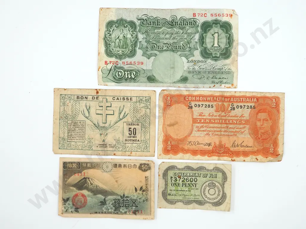 5 Foreign Bank Notes Image 1++