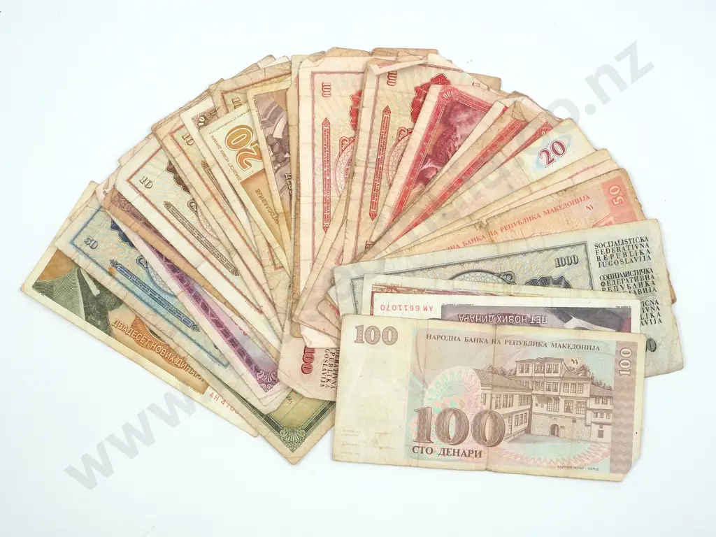 Lot of Eastern European Banknotes: Approximately 46 notes Image 1++