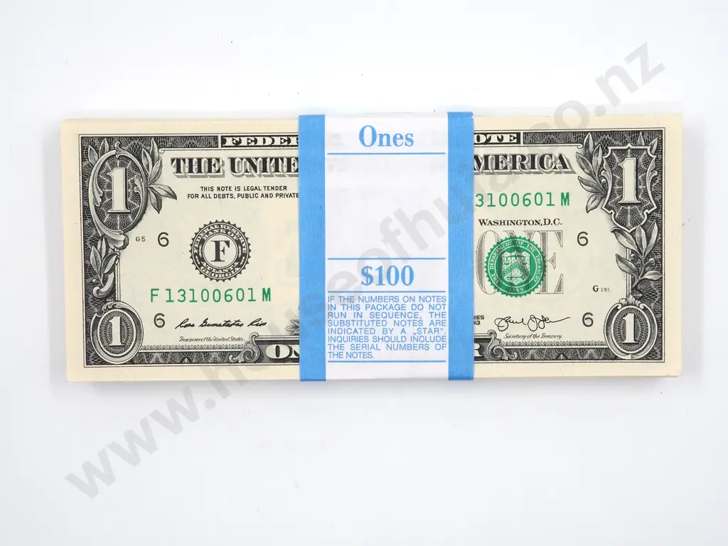 USA Bundle of 100X Uncirculated 2013 $1 Notes Image 1++
