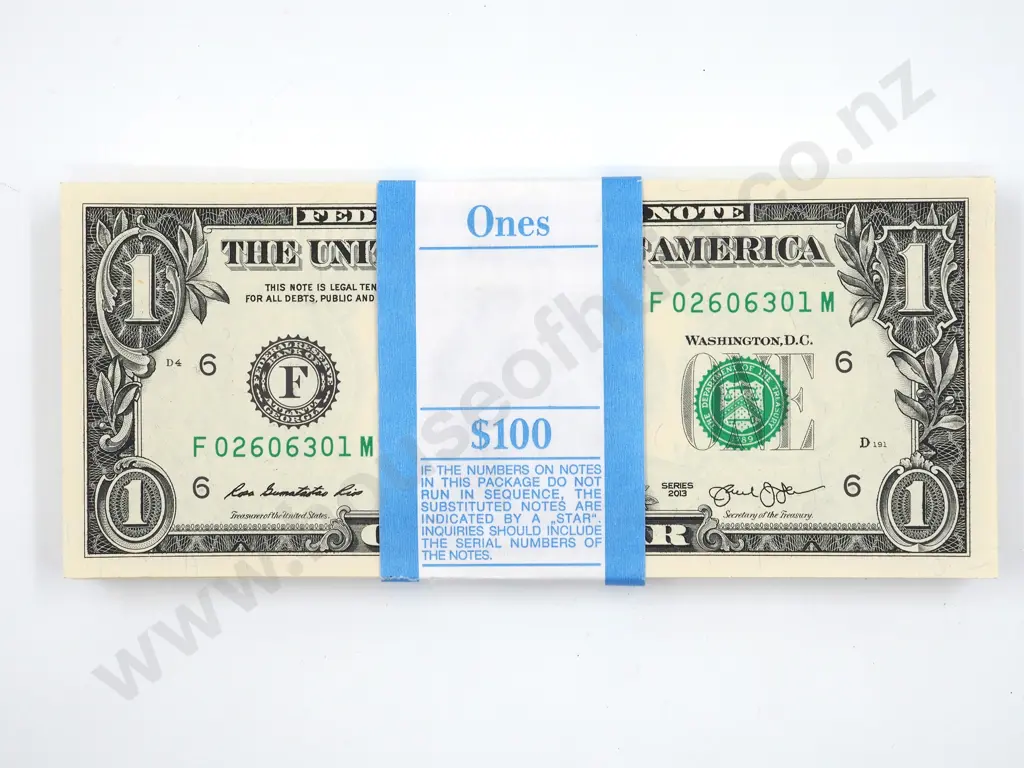 USA Bundle of 100X Uncirculated 2013 $1 Notes Image 1++