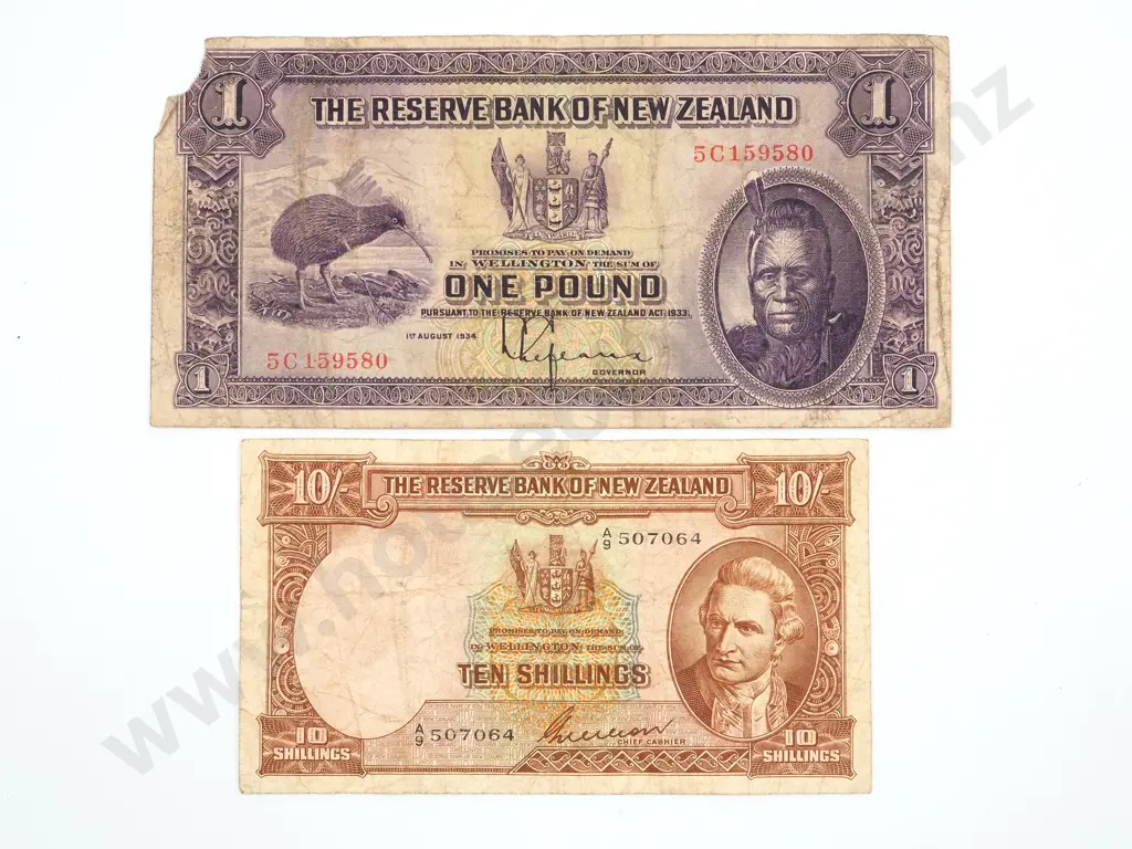 New Zealand Lefeaux 1 pound & Wilson 10 Shilling Banknotes Image 1++