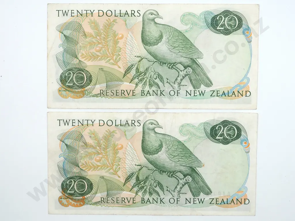 Two New Zealand Twenty Dollar Banknotes: Fleming Image 1++