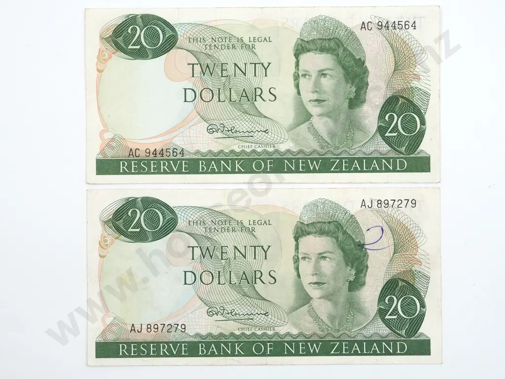 Two New Zealand Twenty Dollar Banknotes: Fleming Image 1++