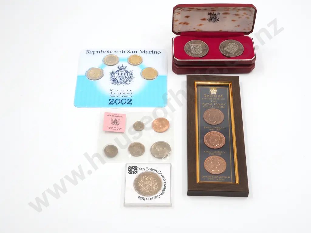 Collection of Assorted Uncirculated & Display Coin Sets Image 1++